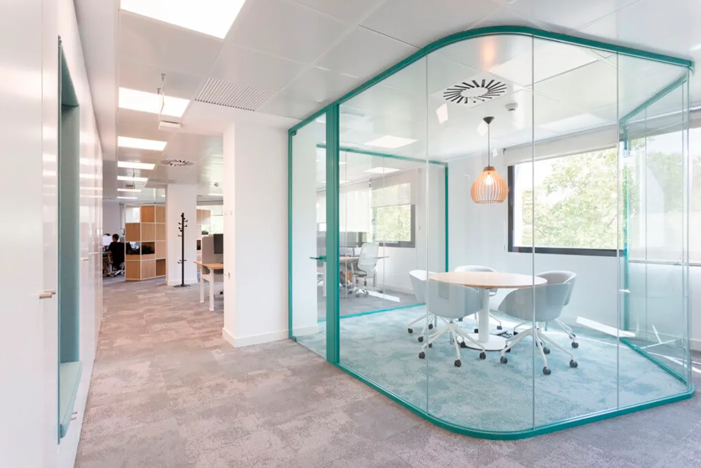 Curved glass installation styleGLASS