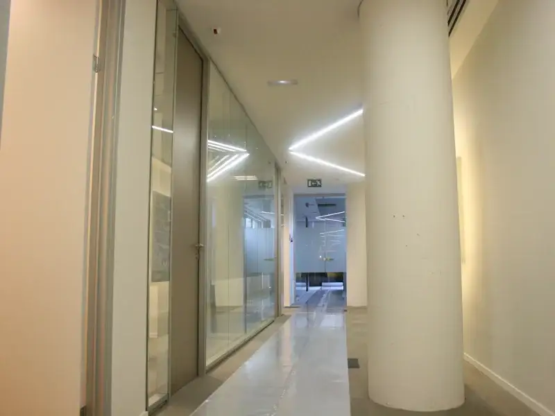 BP — Aluminium and glazed office partitions BP project — image 10