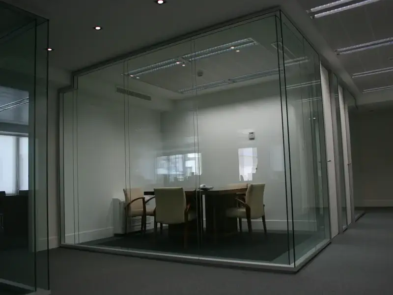 N+1 — Full-height glass partitions N+1 project — image 2