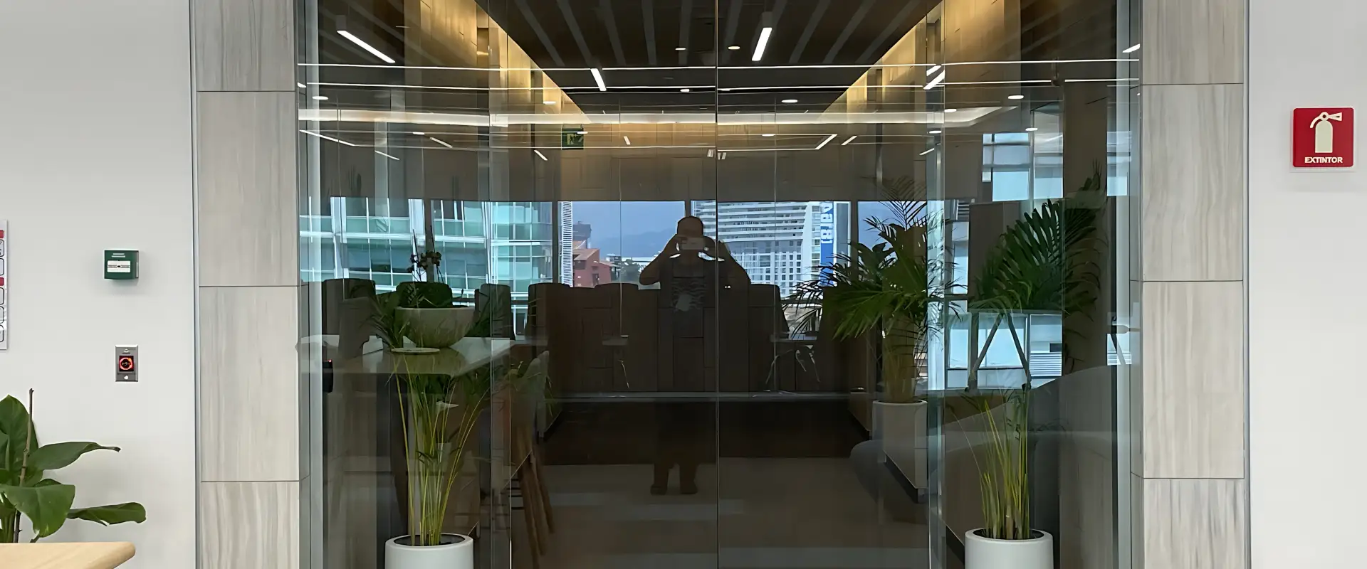 Huawei — styleSMART office partitions Huawei project — image 3