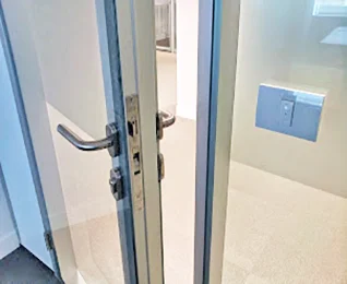 puertas corredizas y puertas abatibles styleDOOR