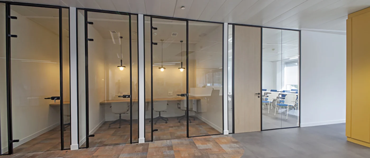 Puertas StyleDOOR con doble vidrio laminar