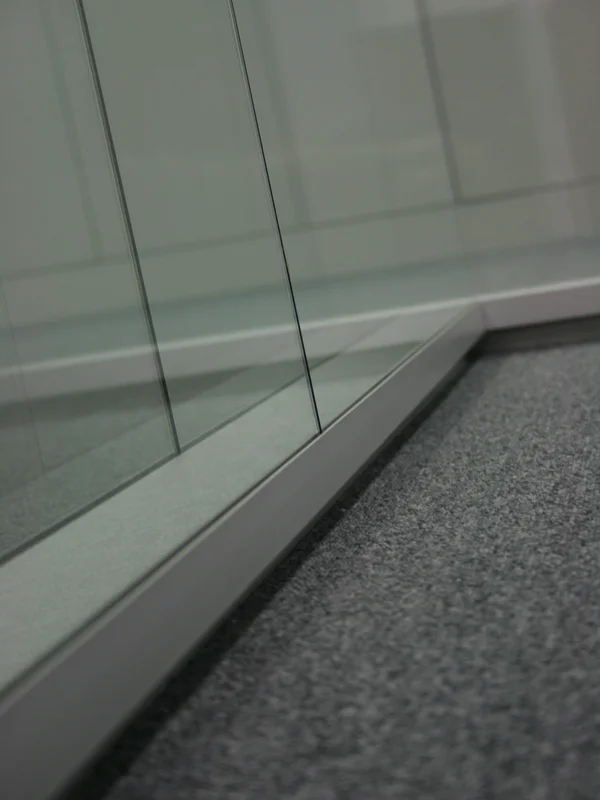 Mamparas divisorias de oficinas proyecto N+1 en MADRID ESPAÑA